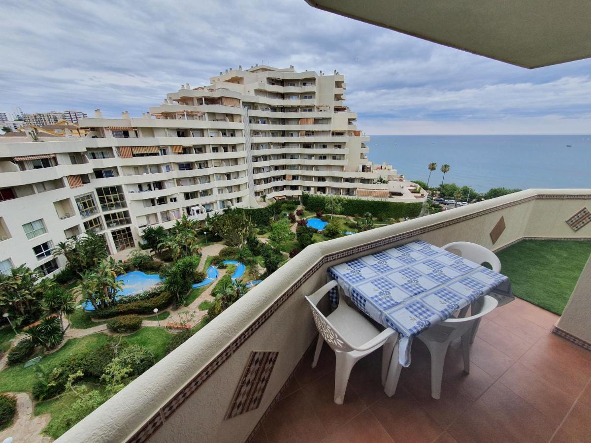 Benalbeach. Espectacular Terraza, Vistas Al Mar. بينالماذينا المظهر الخارجي الصورة